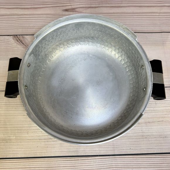 Puralum Italy Hammered Aluminum 2 qt Pot Server Vented 8” with Lid Dual Handle - Picture 12 of 16